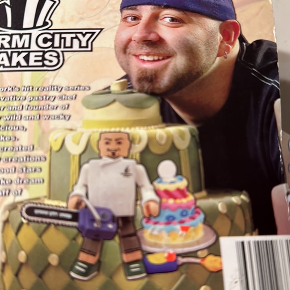 Mini Mates Charm City Cakes - Picture 5 of 9